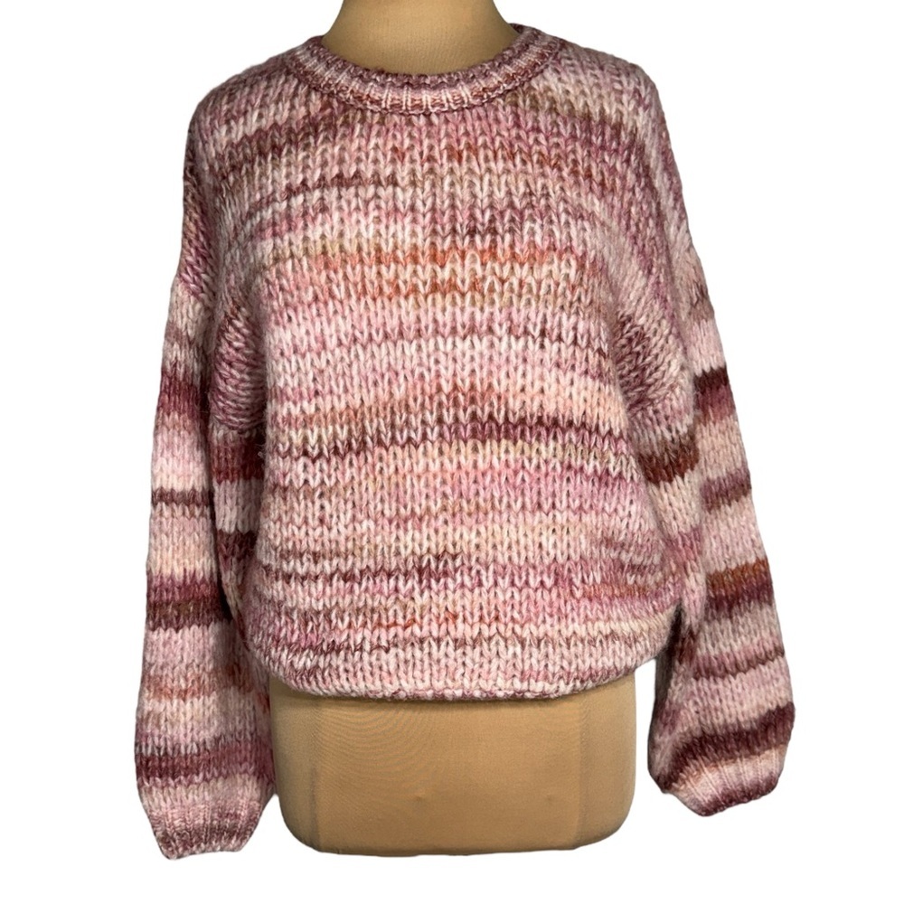 MOLLY BRACKEN Pink
Stripe Ombre Sweater Size Medium